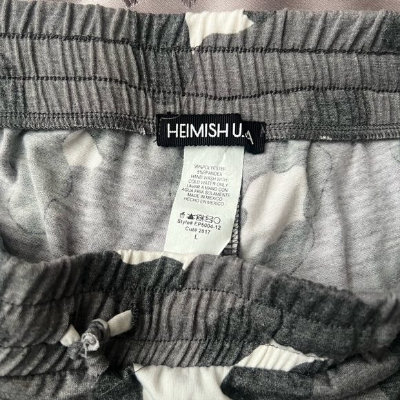 Heimish shorts. Size large - Picture 2 of 3